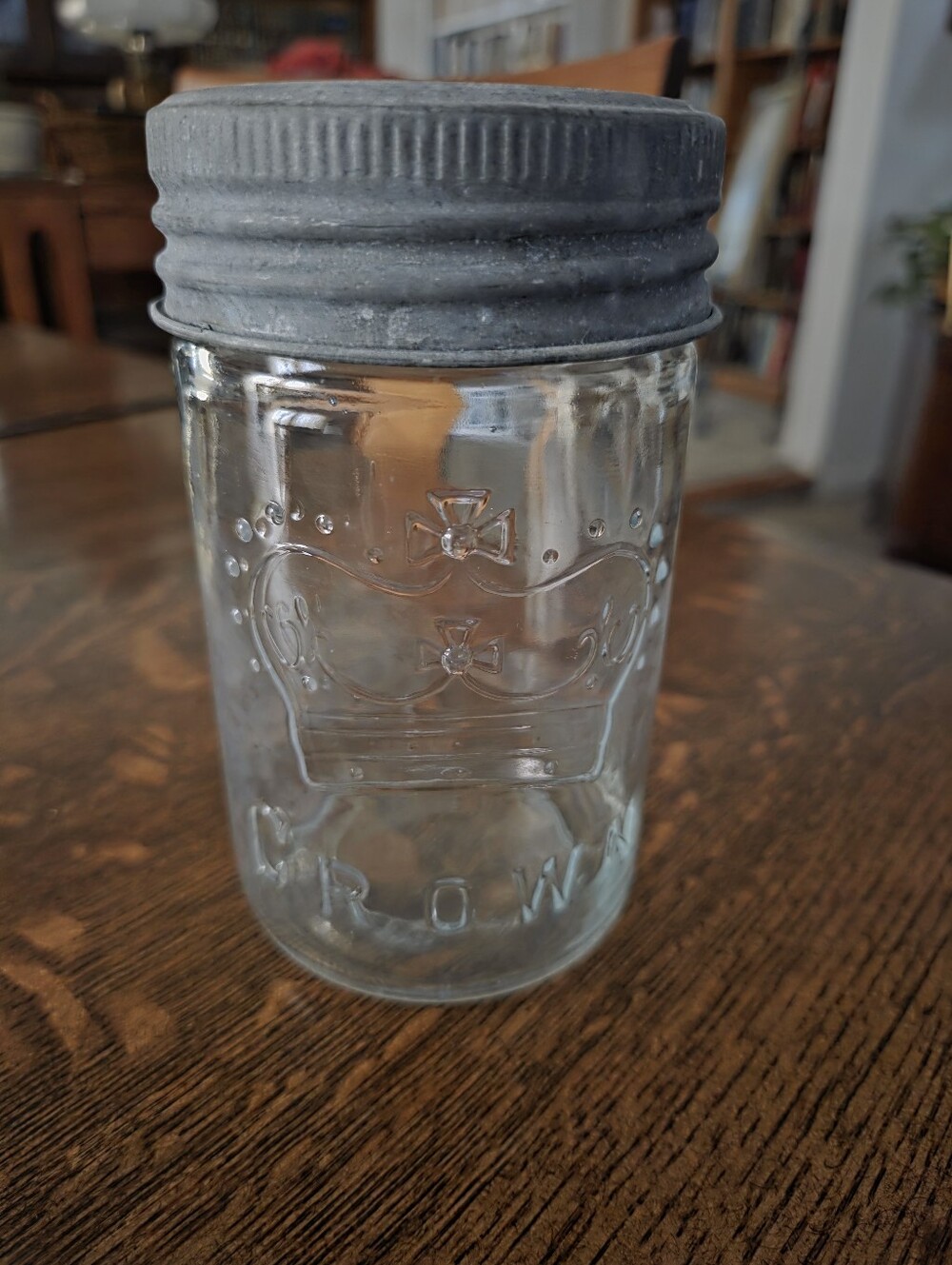 Vintage Canadian Crown Clear Glass Pint Jar with Zinc And Glass Lid (1) RARE
